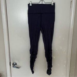 Lululemon dark blue ruched leggings